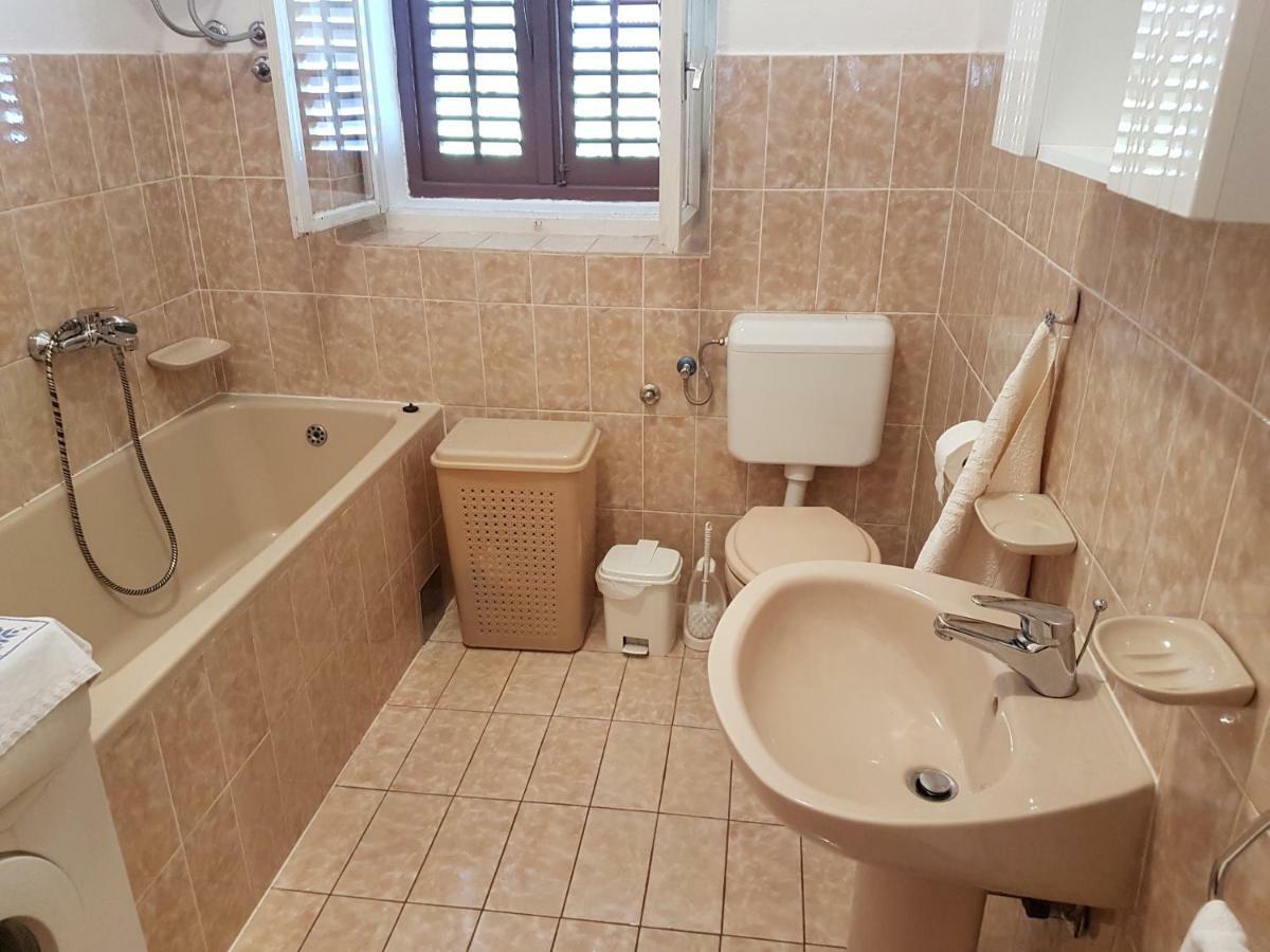 Apartment Marija & Iko Trogir Exteriör bild